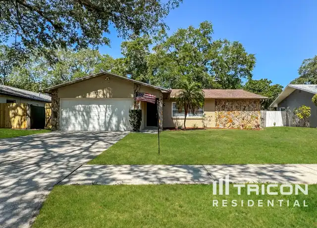 Property at 11520 93rd St, Largo, FL, 33773, 2 beds, 2 baths, [object Object]