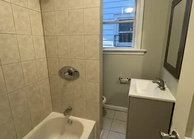 Property at 807 S 13th St, Newark, NJ, 07108, 3 beds, 1 bath, [object Object]
