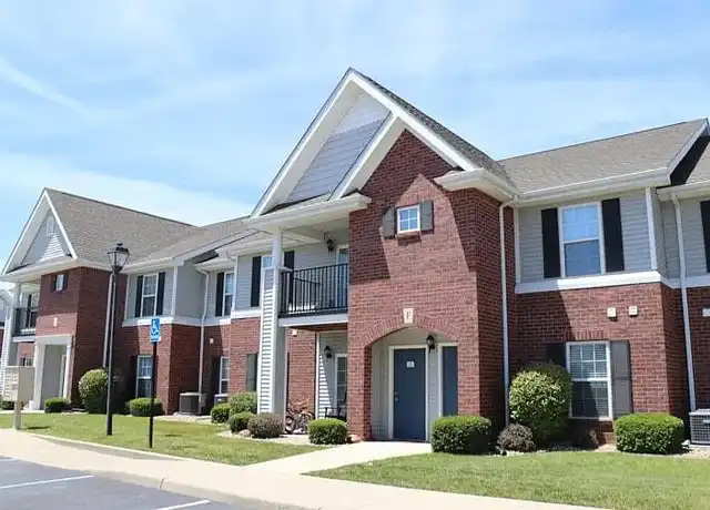 Property at Somerset Place Apartments - 309 Holiday Sq, Seymour, IN, 47274, 1 bed, 1 bath, [object Object]
