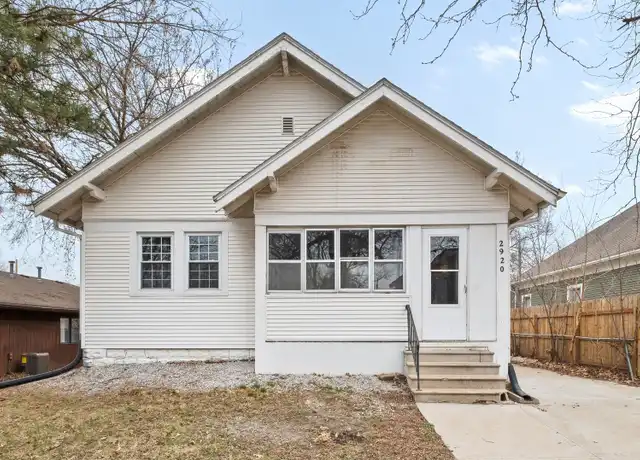 Property at 2920 N 52nd St, Lincoln, NE, 68504, 5 beds, 2 baths, [object Object]
