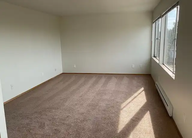 Property at Marnae Apartments - 6533 California Ave SW, Seattle, WA, 98136, 2 beds, 1 bath, [object Object]