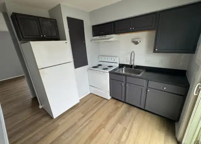 Property at 1721 Sussex on Berkley Unit 1, Kokomo, IN, 46901, 1 bed, 1 bath, [object Object]