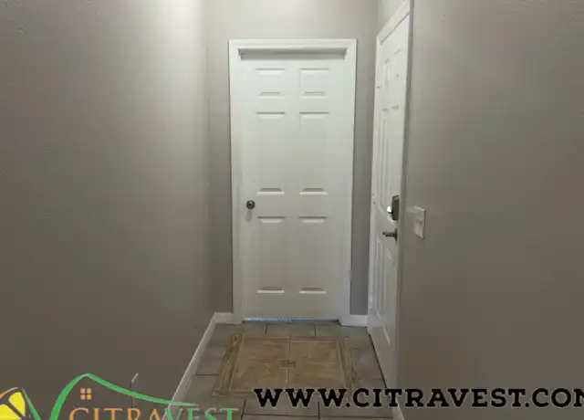Property at 514 Kingfisher Dr, Kissimmee, FL, 34759, 4 beds, 2 baths, [object Object]