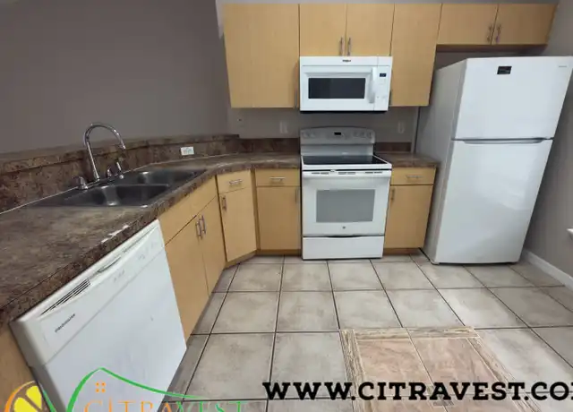Property at 514 Kingfisher Dr, Kissimmee, FL, 34759, 4 beds, 2 baths, [object Object]