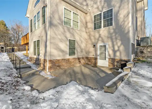 Property at 17 Providence Way, Poughkeepsie, NY, 12603, 1 bed, 1 bath, [object Object]