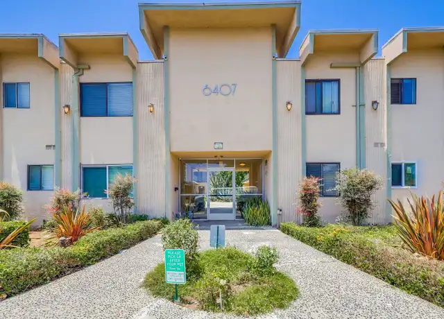 Property at 6407 10th Ave, Los Angeles, CA, 90043, 2 beds, 1.5 baths, [object Object]