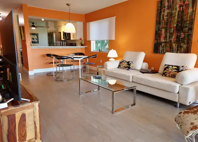 Property at 2124 N Tamiami Trl #201, Sarasota, FL, 34234, 2 beds, 2 baths, [object Object]