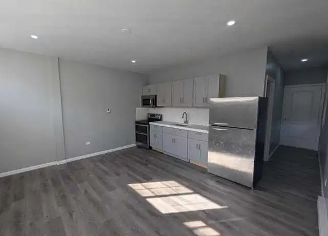 Property at 332 Front St, Nanticoke, PA, 18634, 1 bed, 1 bath, [object Object]