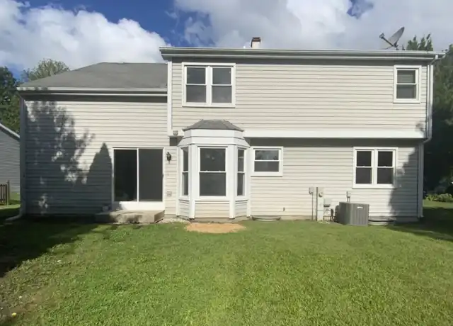Property at 131 Brookwood Ln E Unit 1, Bolingbrook, IL, 60440, 4 beds, 2.5 baths, [object Object]