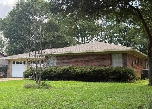 Property at 616 Hildred Ave, Conroe, TX, 77303, 3 beds, 2 baths, [object Object]