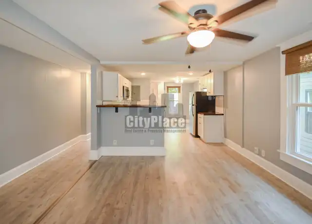 Property at 2356 Carrollton Ave Unit B, Indianapolis, IN, 46205, 2 beds, 1 bath, [object Object]