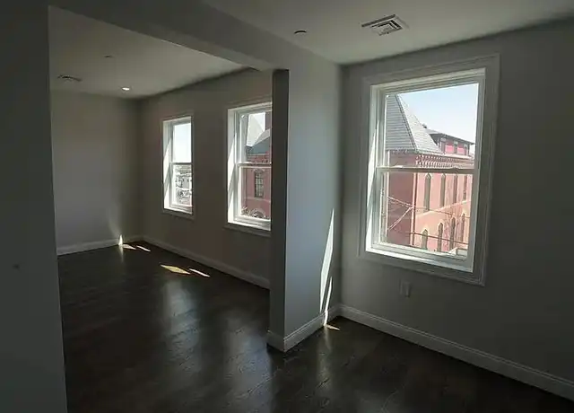 Property at 318 Princeton St Unit 2, East Boston, MA, 02128, 2 beds, 1 bath, [object Object]