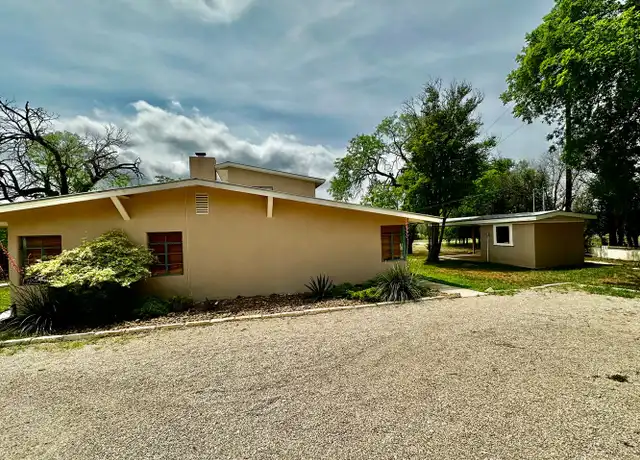 Property at 1959 Arcadia Loop, Kerrville, TX, 78028, 2 beds, 1 bath, [object Object]