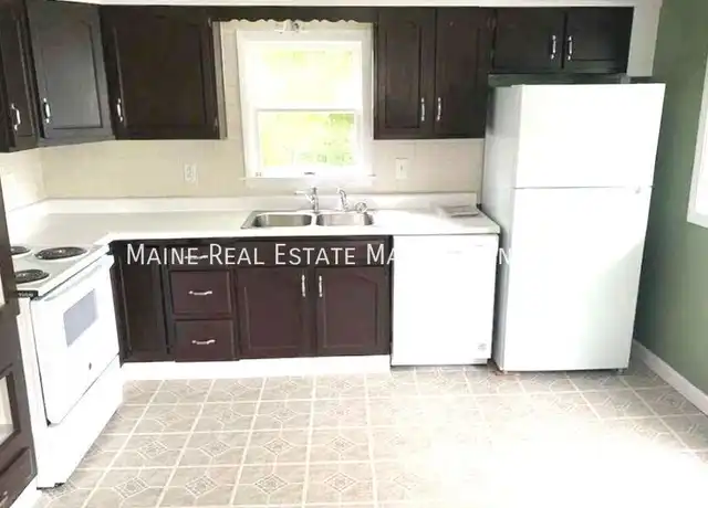 Property at 34 6th St Unit 2, Old Town, ME, 04468, 3 beds, 1 bath, [object Object]