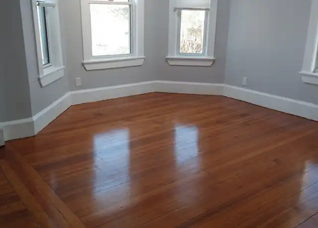 Property at 76 Radcliffe Rd Unit 2, Hyde Park, MA, 02136, 3 beds, 1 bath, [object Object]