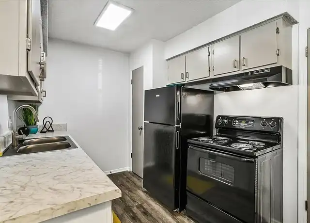 Property at Paris Park - 357 Hillandale Rd, Greenville, SC, 29609, 1-2 bed, 1-1.5 bath, [object Object]