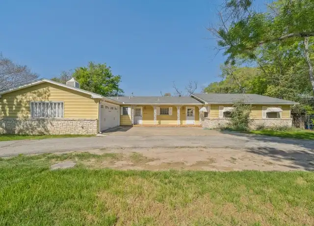 Property at 2326 Hartford Rd, Austin, TX, 78703, 3 beds, 1 bath, [object Object]