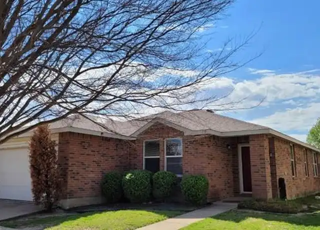Property at 721 Tuscany Trl, Fort Worth, TX, 76179, 3 beds, 2 baths, [object Object]
