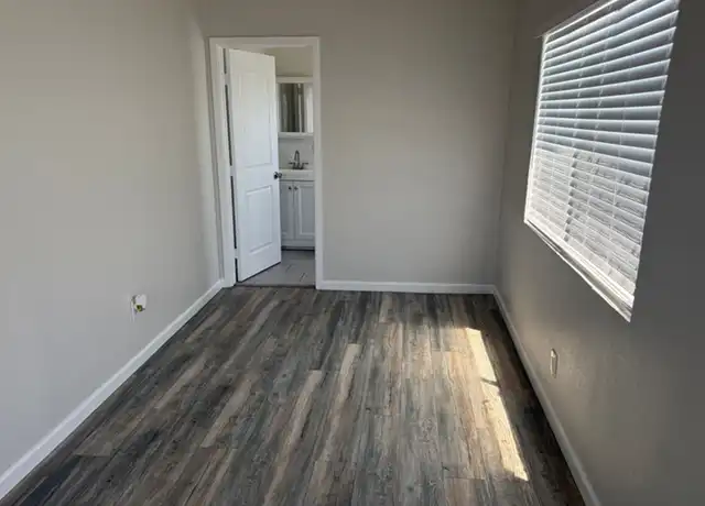 Property at 6717 San Pedro St Unit 10, Los Angeles, CA, 90003, 1 bed, 1 bath, [object Object]