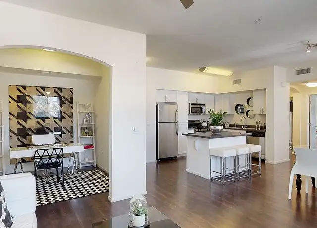 Photo of 211 W Rincon St, Corona, CA 92880
