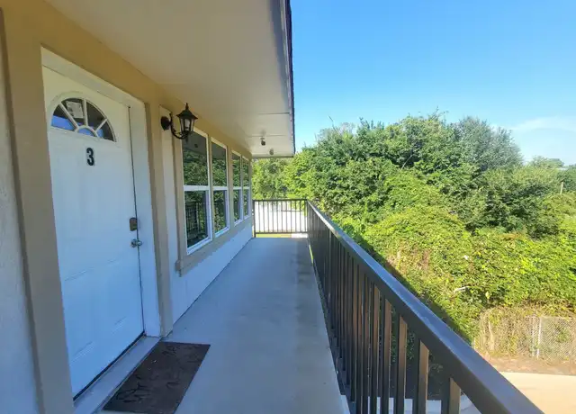 Property at 501 E Davis St Unit 3, Conroe, TX, 77301, 2 beds, 2 baths, [object Object]