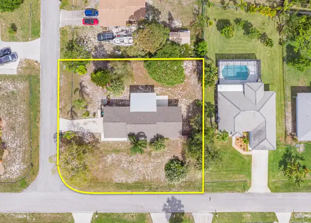 Property at 602 SE Ridgely Ave, Port Saint Lucie, FL, 34983, 3 beds, 2 baths, [object Object]