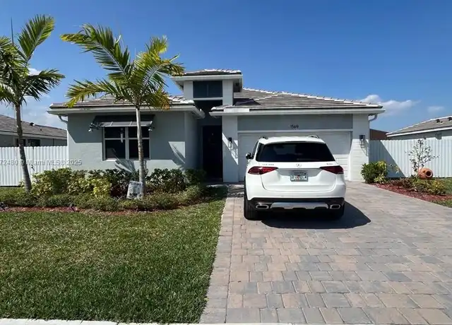 Property at 1569 SE 6th St, Homestead, FL, 33033, 4 beds, 2 baths, [object Object]
