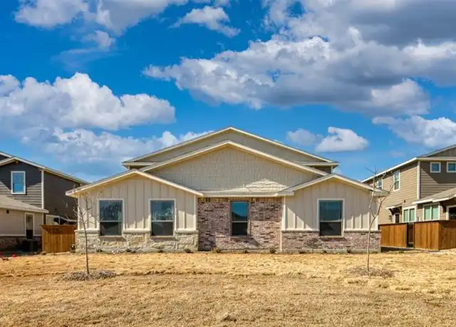 Property at 703 Harvest Moon Dr, Venus, TX, 76084, 2 beds, 1.5 baths, [object Object]