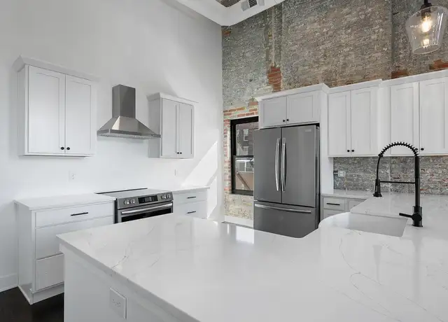 Photo of 1277 W 6th St, Cleveland, OH 44113