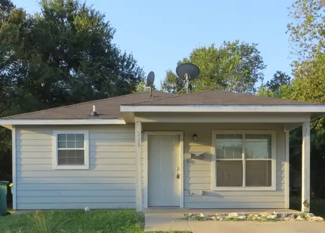 Property at 511 West Avenue C Unit C, Belton, TX, 76513, 3 beds, 1 bath, [object Object]