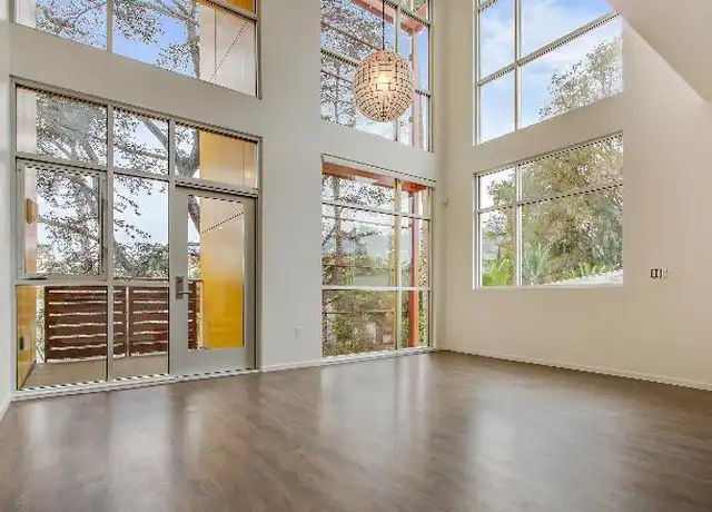 Property at 1342 N Hayworth Ave, West Hollywood, CA, 90046, 1 bed, 2 baths, [object Object]