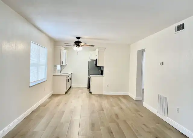 Property at 1863 Kings Hwy Unit 1, Clearwater, FL, 33755, 2 beds, 2 baths, [object Object]