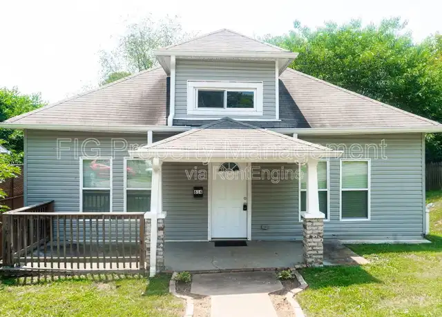 Property at 614 W 2nd Ave, Lenoir City, TN, 37771, 3 beds, 1 bath, [object Object]