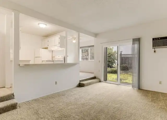 Property at 12520 SW Gem Ln Unit 702, Beaverton, OR, 97005, 1 bed, 1 bath, [object Object]