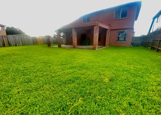 Property at 6527 River Bluff Dr, Houston, TX, 77085, 4 beds, 2.5 baths, [object Object]