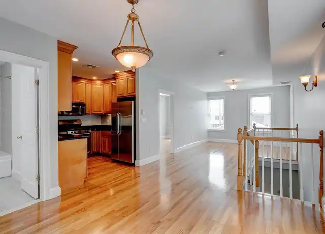 Property at 168 W 9th St #3, South Boston, MA, 02127, 3 beds, 1 bath, [object Object]
