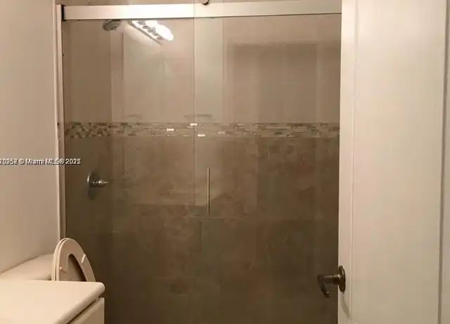 Property at 17630 NW 73rd Ave Unit 102-4, Hialeah, FL, 33015, 2 beds, 2 baths, [object Object]