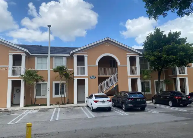 Property at 17630 NW 73rd Ave Unit 102-4, Hialeah, FL, 33015, 2 beds, 2 baths, [object Object]