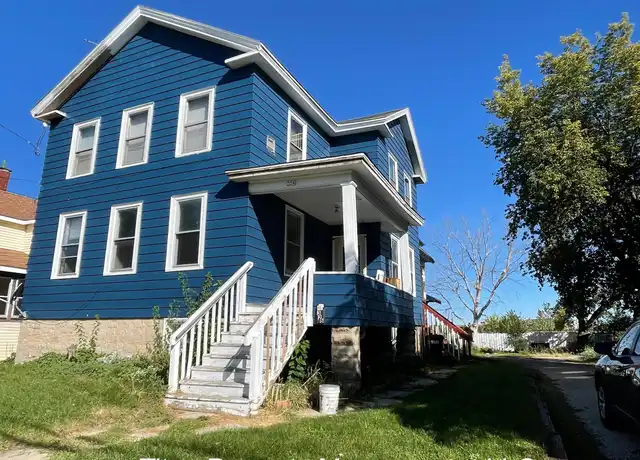 Property at 326 W 6th Ave Unit A, Oshkosh, WI, 54902, 3 beds, 1 bath, [object Object]