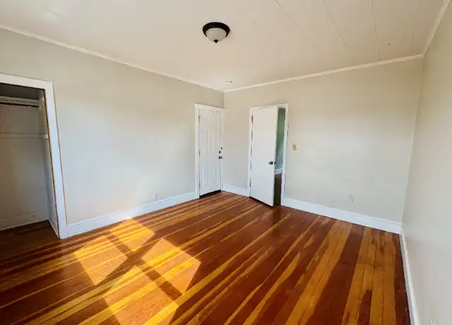 Property at 45 Slater St Unit 2, Fall River, MA, 02720, 3 beds, 1 bath, [object Object]