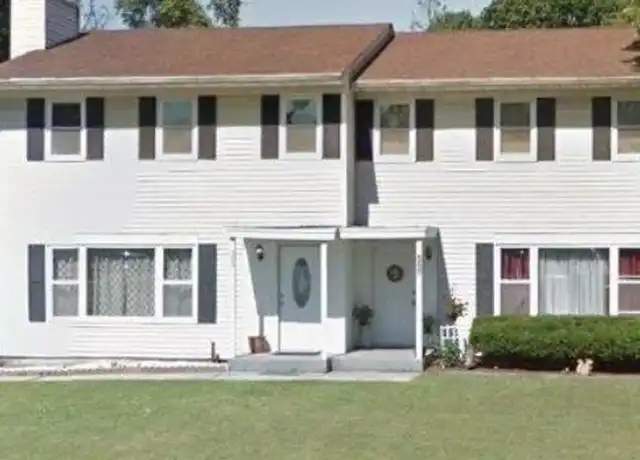 Property at 559 Rosevale Ave, Ronkonkoma, NY, 11779, 3 beds, 2.5 baths, [object Object]