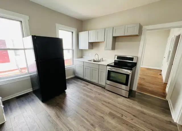 Property at 14 Walnut St Unit 1, Brockton, MA, 02301, 2 beds, 1 bath, [object Object]