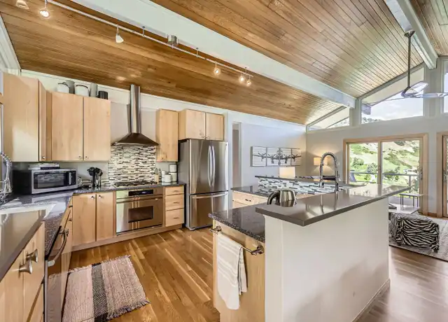 Property at 389 S Cedar Brook Rd, Boulder, CO, 80304, 4 beds, 2 baths, [object Object]