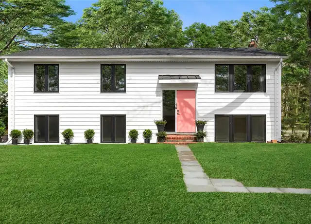 Property at 14 Old Main Rd, Quogue, NY, 11959, 3 beds, 2 baths, [object Object]