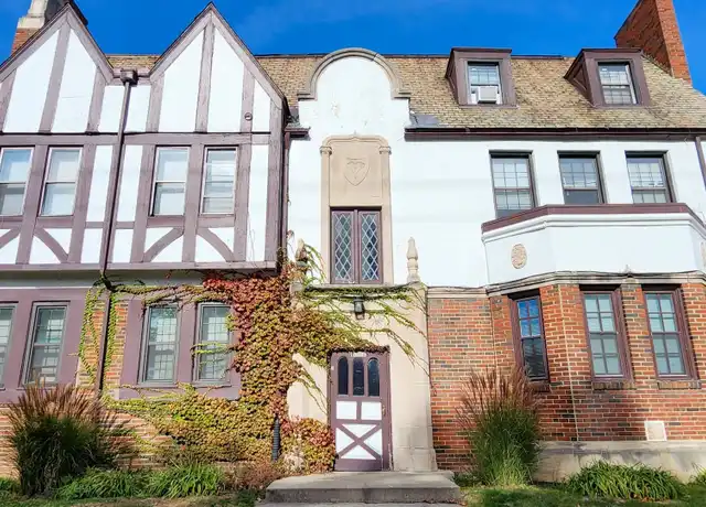Property at 13309 S Woodland Rd Unit 18, Cleveland, OH, 44120, 1 bed, 1 bath, [object Object]