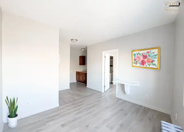 Property at 2921 Saginaw St, Flint, MI, 48503, 1 bed, 1 bath, [object Object]