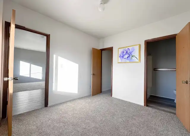 Property at 2921 Saginaw St, Flint, MI, 48503, 1 bed, 1 bath, [object Object]