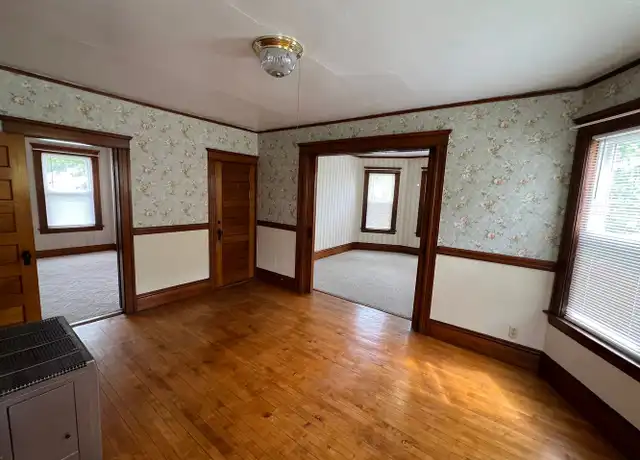 Property at 21 Watson Ave Unit 2, Worcester, MA, 01606, 2 beds, 1 bath, [object Object]