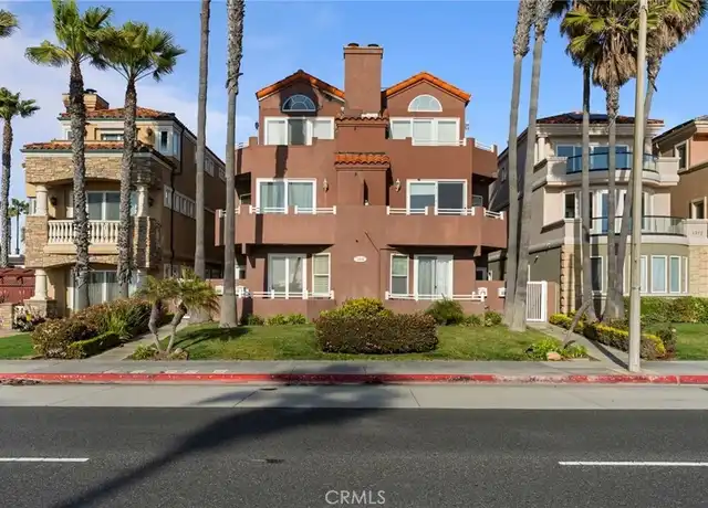Property at 1314 Pacific Coast Hwy Unit D, Huntington Beach, CA, 92648, 3 beds, 3.5 baths, [object Object]