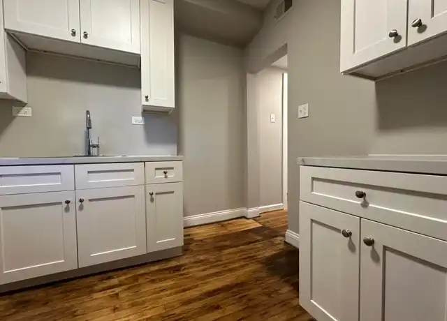 Property at 6150 S Sacramento Ave Unit G, Chicago, IL, 60629, 2 beds, 1 bath, [object Object]